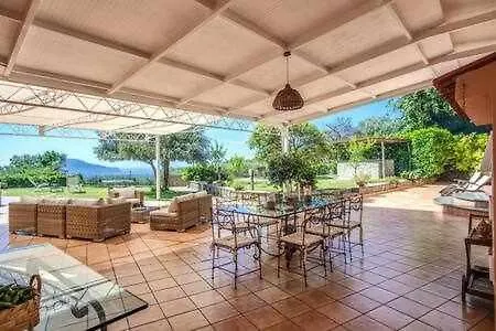 Campanella Gardens Pool Superview Villa