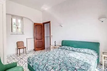 Campanella Villas Gardens Pool Superview Termini