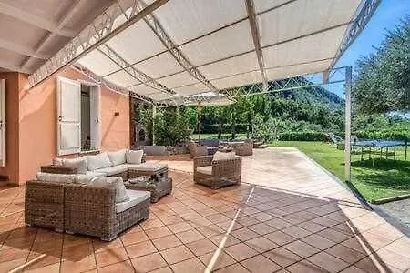 Campanella Villas Gardens Pool Superview Termini